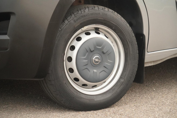 Opel Movano 2.3 CDTI L2H3 3-pers / Camera / Trekhaak / Navi / Cruise / Armsteun / 57dkm!