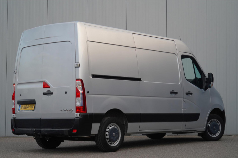 Opel Movano 2.3 CDTI L2H3 3-pers / Camera / Trekhaak / Navi / Cruise / Armsteun / 57dkm!