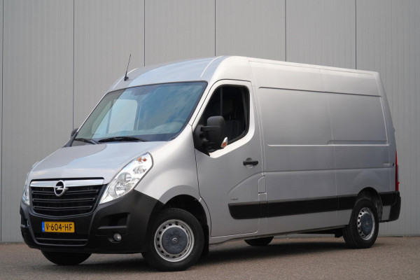 Opel Movano 2.3 CDTI L2H3 3-pers / Camera / Trekhaak / Navi / Cruise / Armsteun / 57dkm!