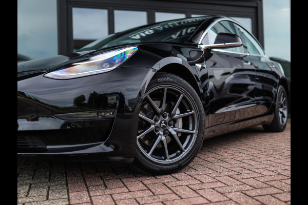 Tesla Model 3 Long Range AWD 75 kWh | Leder | Stoelverw. | Autopilot | Pano | Camera