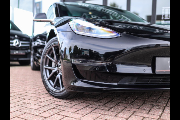Tesla Model 3 Long Range AWD 75 kWh | Leder | Stoelverw. | Autopilot | Pano | Camera