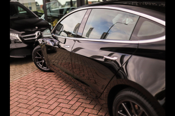 Tesla Model 3 Long Range AWD 75 kWh | Leder | Stoelverw. | Autopilot | Pano | Camera