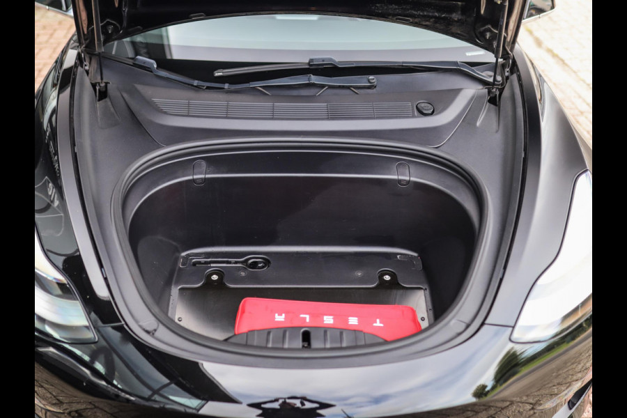 Tesla Model 3 Long Range AWD 75 kWh | Leder | Stoelverw. | Autopilot | Pano | Camera