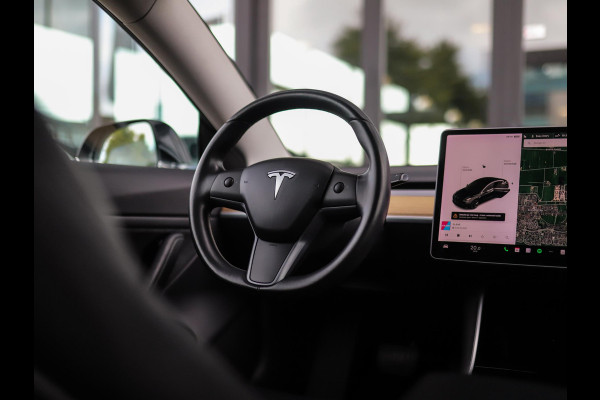Tesla Model 3 Long Range AWD 75 kWh | Leder | Stoelverw. | Autopilot | Pano | Camera