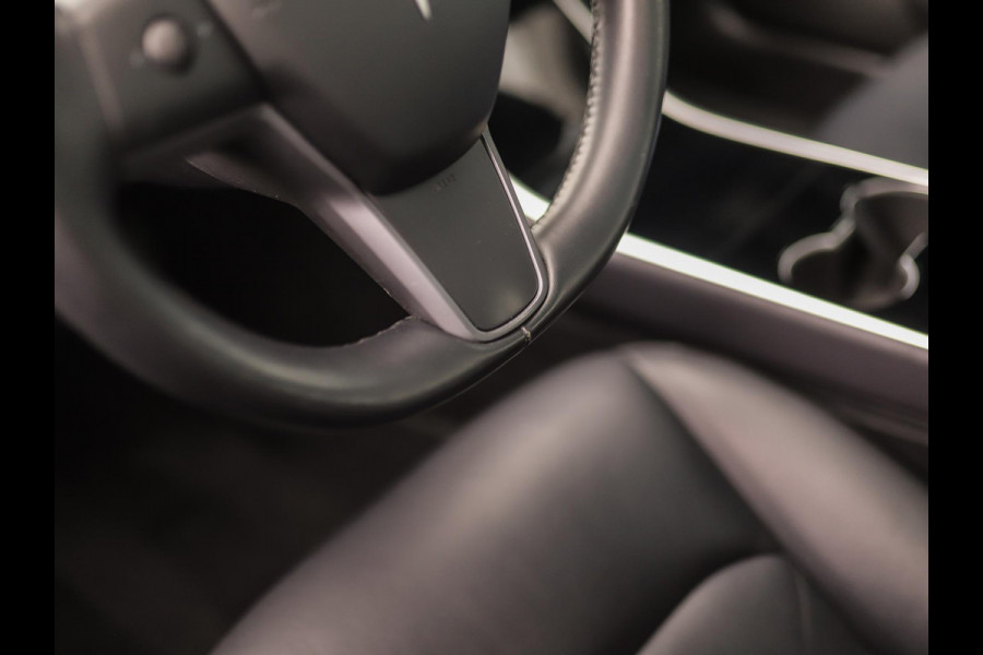 Tesla Model 3 Long Range AWD 75 kWh | Leder | Stoelverw. | Autopilot | Pano | Camera
