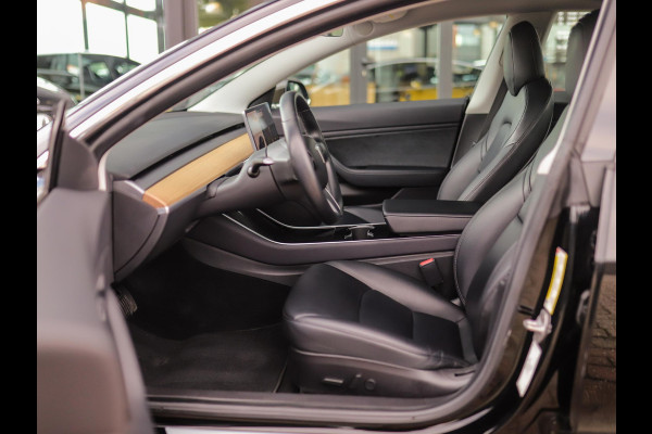 Tesla Model 3 Long Range AWD 75 kWh | Leder | Stoelverw. | Autopilot | Pano | Camera