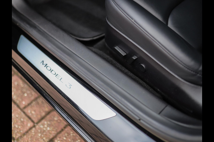 Tesla Model 3 Long Range AWD 75 kWh | Leder | Stoelverw. | Autopilot | Pano | Camera