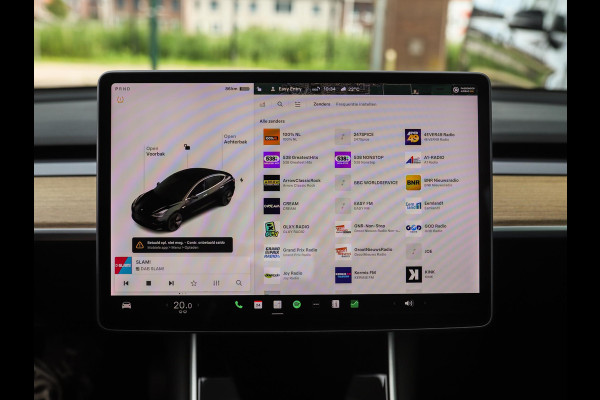 Tesla Model 3 Long Range AWD 75 kWh | Leder | Stoelverw. | Autopilot | Pano | Camera