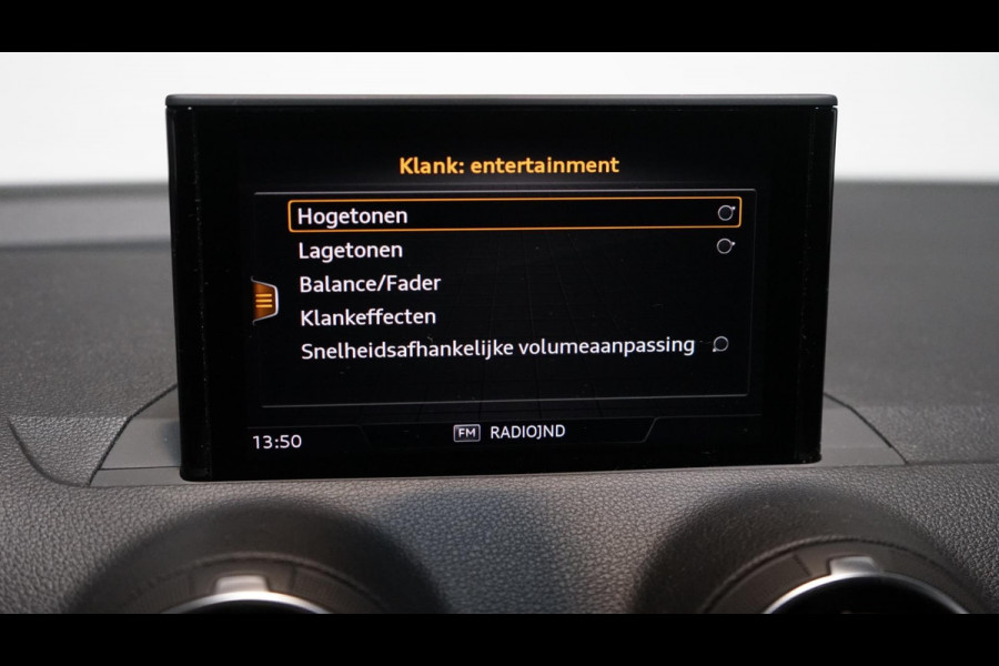 Audi Q2 35 TFSI Sport AUTOMAAT-AMBIANCE-CARPLAY-CLIMA-CRUISE-FULL LED-PDC-STOELVERWARMING