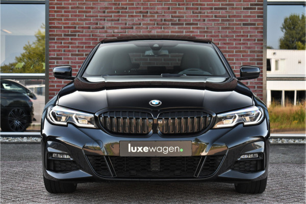 BMW 3-serie 330e M-Sport Pano H/K El-zetels Adp-onderstel El-klep Camera