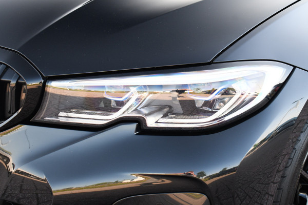 BMW 3-serie 330e M-Sport Pano H/K El-zetels Adp-onderstel El-klep Camera