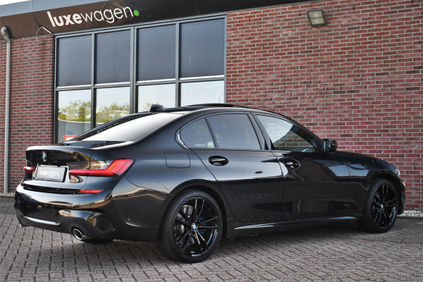 BMW 3-serie 330e M-Sport Pano H/K El-zetels Adp-onderstel El-klep Camera