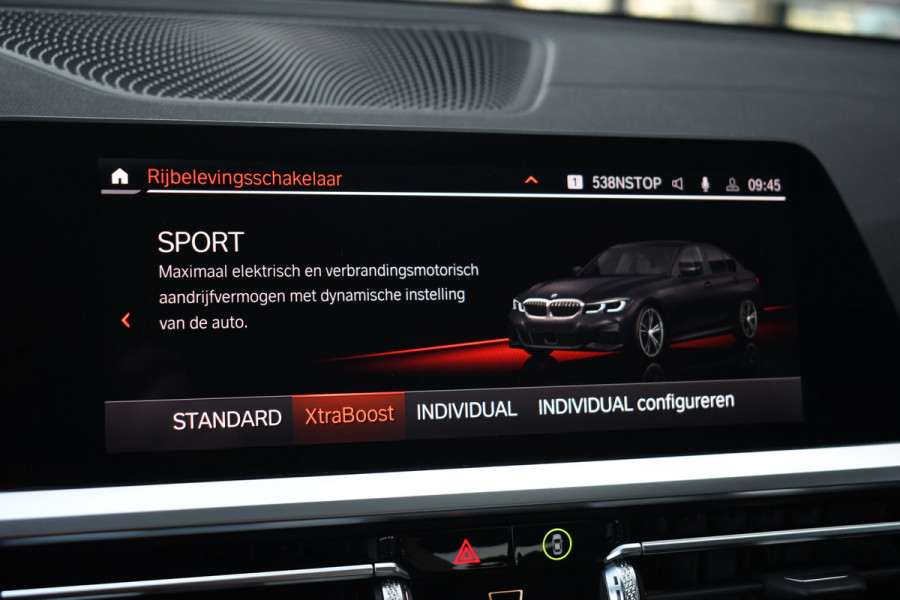 BMW 3-serie 330e M-Sport Pano H/K El-zetels Adp-onderstel El-klep Camera