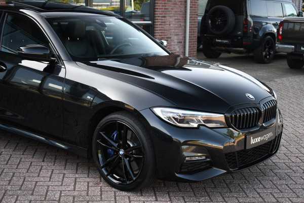 BMW 3-serie 330e M-Sport Pano H/K El-zetels Adp-onderstel El-klep Camera