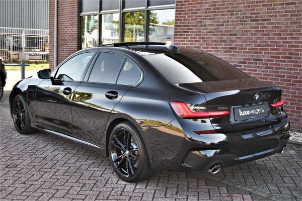BMW 3-serie 330e M-Sport Pano H/K El-zetels Adp-onderstel El-klep Camera