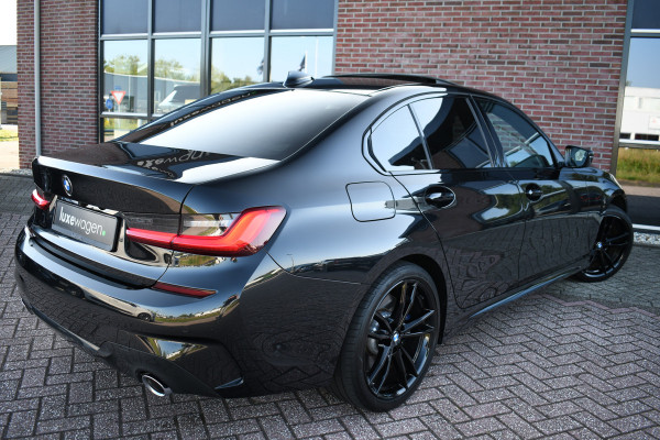 BMW 3-serie 330e M-Sport Pano H/K El-zetels Adp-onderstel El-klep Camera