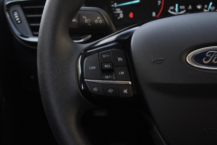 Ford Fiesta 1.1 Trend Cruise Carplay ParkeerSensor Lane Assist