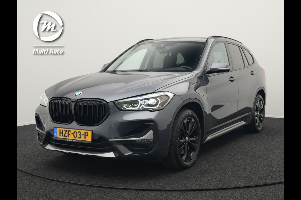 BMW X1 xDrive25e X Line Shadow Plug In Hybrid 221pk Dealer O.H. PHEV | Panodak | Sportstoelen Verwarmd | Sfeerverlichting | Head Up | Navigatie | Cruise Control | LED Koplampen | M-Stuur | DAB |
