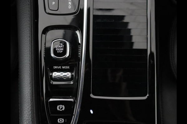 Volvo V60 2.0 T8 Recharge AWD R Design | Panoramadak | Leder | 360 Camera | Head-Up | Stoelverwarming | Carplay | Navigatie | Memory | PHEV | Plug In