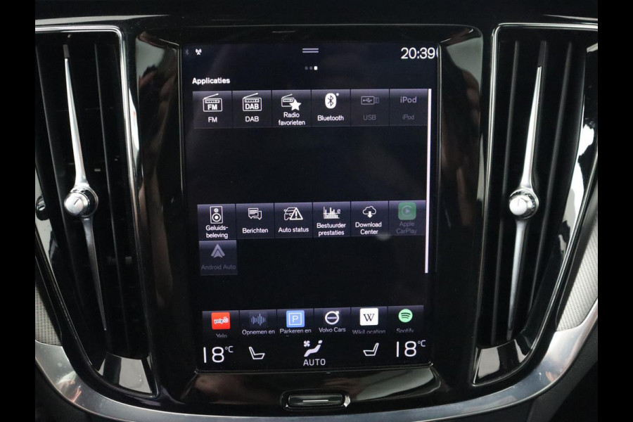 Volvo V60 2.0 T8 Recharge AWD R Design | Panoramadak | Leder | 360 Camera | Head-Up | Stoelverwarming | Carplay | Navigatie | Memory | PHEV | Plug In