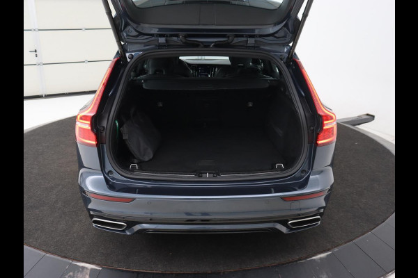 Volvo V60 2.0 T8 Recharge AWD R Design | Panoramadak | Leder | 360 Camera | Head-Up | Stoelverwarming | Carplay | Navigatie | Memory | PHEV | Plug In