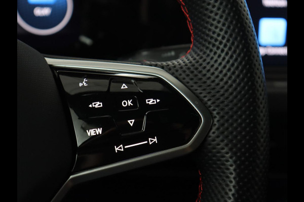 Volkswagen Golf 2.0 TSI GTI | Carplay | Sfeerverlichting | LED Plus | Sportstoelen | Parkeerhulp | Cruise control | Digital Cockpit | Climate control