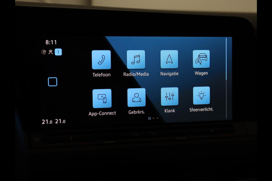 Volkswagen Golf 2.0 TSI GTI | Carplay | Sfeerverlichting | LED Plus | Sportstoelen | Parkeerhulp | Cruise control | Digital Cockpit | Climate control