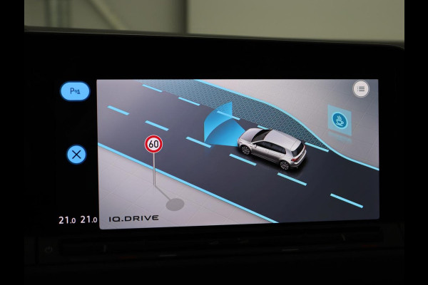 Volkswagen Golf 2.0 TSI GTI | Carplay | Sfeerverlichting | LED Plus | Sportstoelen | Parkeerhulp | Cruise control | Digital Cockpit | Climate control