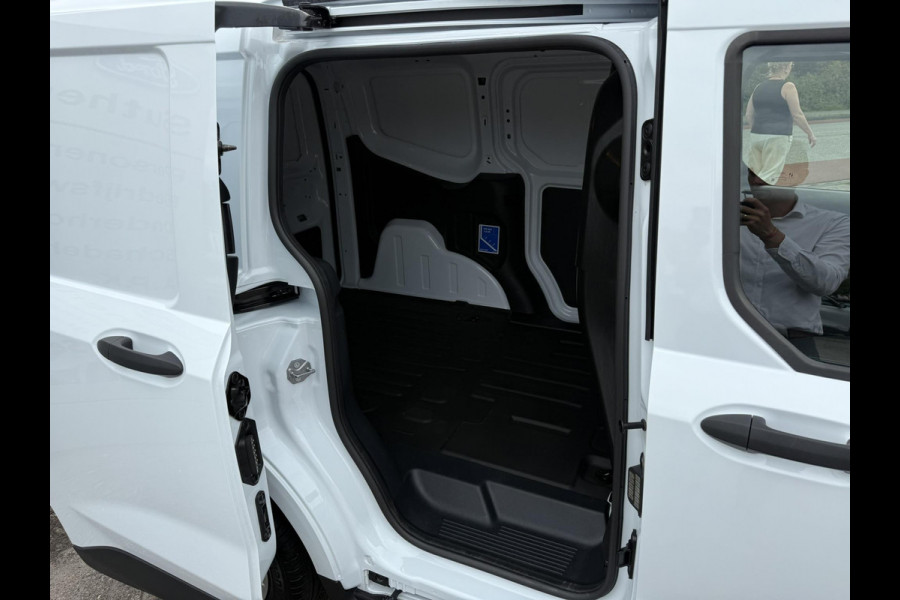 Ford Transit Courier 1.0 EcoBoost Trend | SCI | 125pk | Automaat | Winterpack | Trekhaak | Achteruitrijcamera