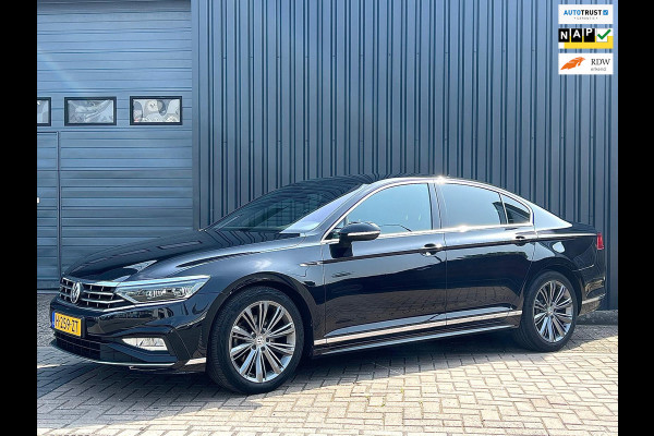 Volkswagen Passat 1.5 TSI Elegance Business R Line