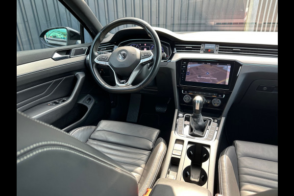 Volkswagen Passat 1.5 TSI Elegance Business R Line