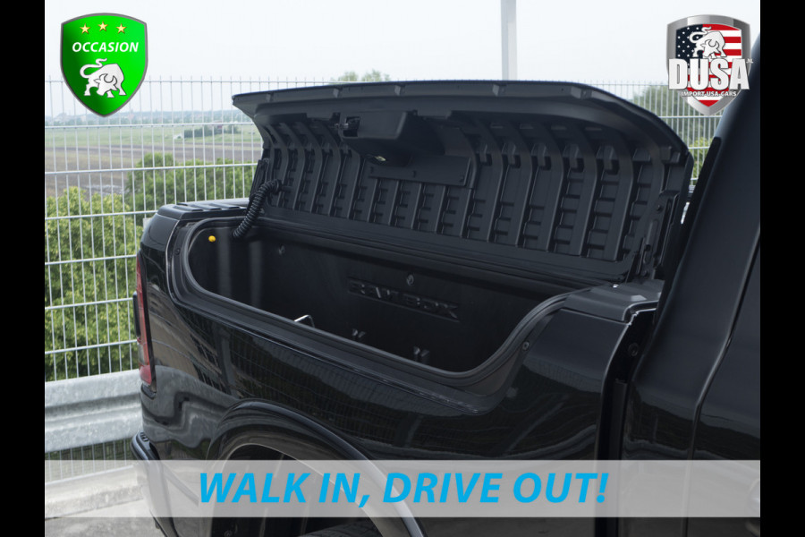 Dodge Ram | 1500 | Limited | 5.7 V8 HEMI | E-torque | DEMO | Panoramadak  | Luchtvering | RAMBOX | Digital Dash Getoonde accessoires zijn verkrijgbaar tegen meerprijs