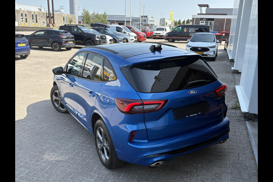 Ford Kuga 2.5 PHEV ST-Line X | Wegklapbare trekhaak | Panoramadak | Winter Pack | Head up Display | All season banden
