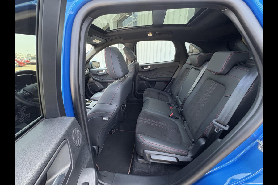 Ford Kuga 2.5 PHEV ST-Line X | Wegklapbare trekhaak | Panoramadak | Winter Pack | Head up Display | All season banden
