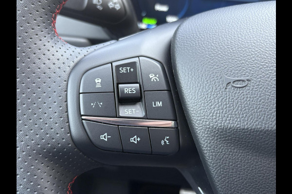 Ford Kuga 2.5 PHEV ST-Line X | Wegklapbare trekhaak | Panoramadak | Winter Pack | Head up Display | All season banden