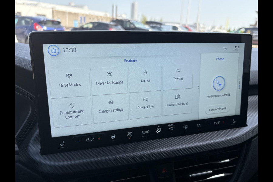 Ford Kuga 2.5 PHEV ST-Line X | Wegklapbare trekhaak | Panoramadak | Winter Pack | Head up Display | All season banden
