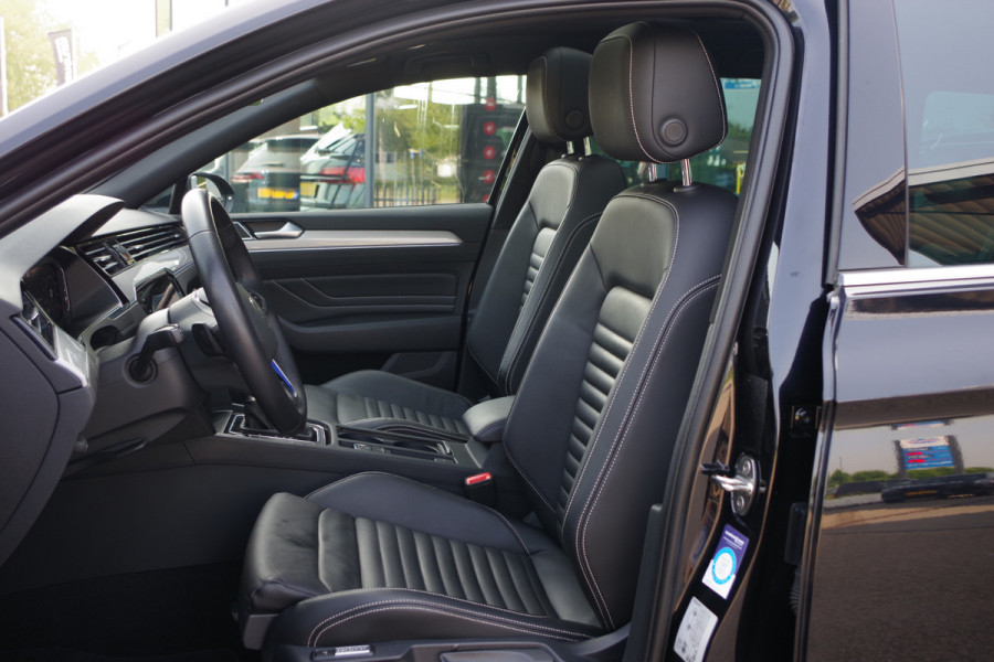 Volkswagen Passat Variant 1.4 TSI 218 PK PHEV GTE Business, Trekhaak, Panoramadak, Adap. Cruise Control, Matrix-LED