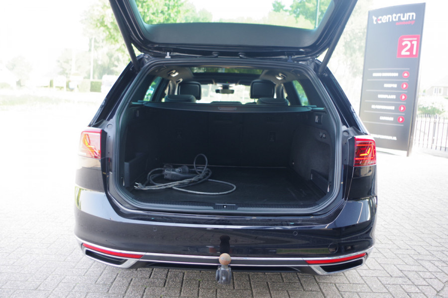 Volkswagen Passat Variant 1.4 TSI 218 PK PHEV GTE Business, Trekhaak, Panoramadak, Adap. Cruise Control, Matrix-LED