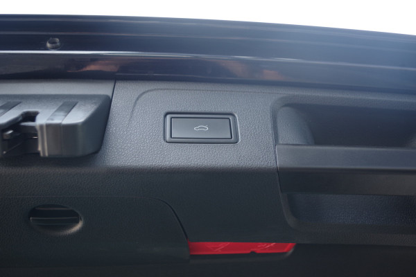 Volkswagen Passat Variant 1.4 TSI 218 PK PHEV GTE Business, Trekhaak, Panoramadak, Adap. Cruise Control, Matrix-LED