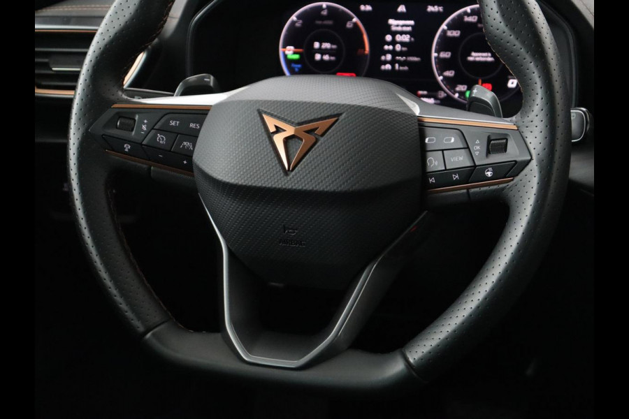 CUPRA Formentor 1.4 e-Hybrid | Carplay | Camera | Adaptive cruise | Stuurverwarming | Sportstoelen | Keyless | Sfeerverlichting | Full LED | PHEV | Plug In