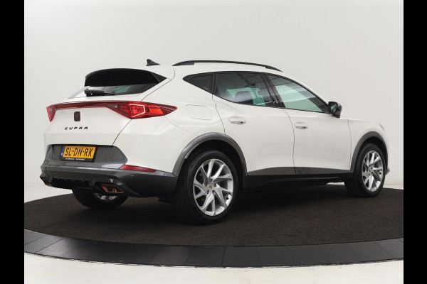 CUPRA Formentor 1.4 e-Hybrid | Carplay | Camera | Adaptive cruise | Stuurverwarming | Sportstoelen | Keyless | Sfeerverlichting | Full LED | PHEV | Plug In
