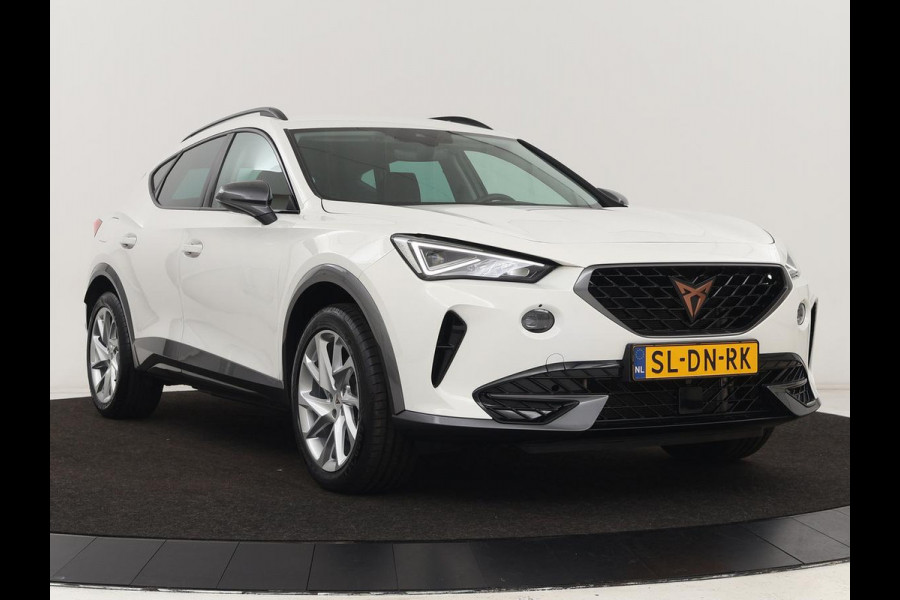 CUPRA Formentor 1.4 e-Hybrid | Carplay | Camera | Adaptive cruise | Stuurverwarming | Sportstoelen | Keyless | Sfeerverlichting | Full LED | PHEV | Plug In