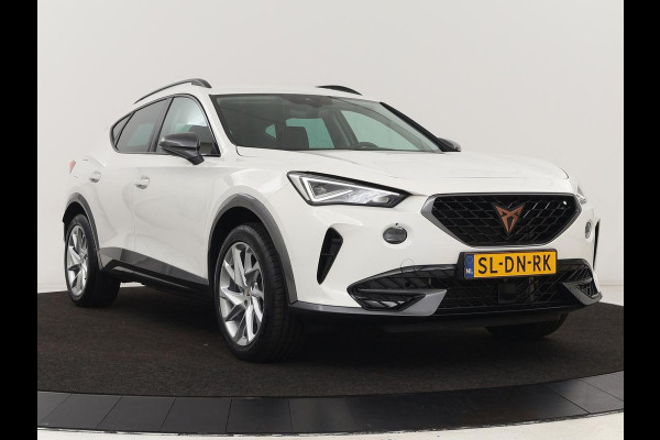 CUPRA Formentor 1.4 e-Hybrid | Carplay | Camera | Adaptive cruise | Stuurverwarming | Sportstoelen | Keyless | Sfeerverlichting | Full LED | PHEV | Plug In