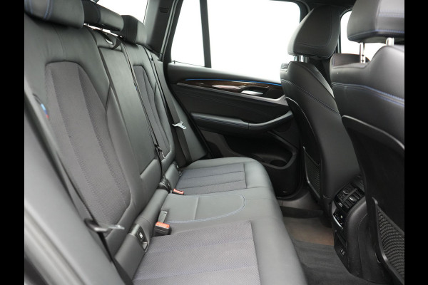 BMW X3 xDrive30e M Sport Plug in Hybrid 293pk Dealer O.H PHEV | Trekhaak Af Fabriek | Head Up |  Adaptive Cruise | Camera | Apple Carplay | Pilot Assist | Blis | Lederen Sportstoelen Memory & Verwarmd | Navigatie | M Sportstuur Verwarmd | Virtual |