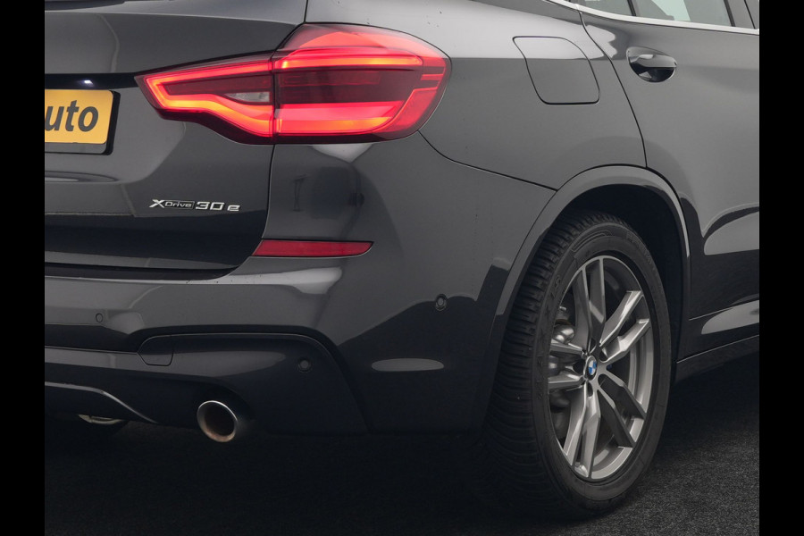 BMW X3 xDrive30e M Sport Plug in Hybrid 293pk Dealer O.H PHEV | Trekhaak Af Fabriek | Head Up |  Adaptive Cruise | Camera | Apple Carplay | Pilot Assist | Blis | Lederen Sportstoelen Memory & Verwarmd | Navigatie | M Sportstuur Verwarmd | Virtual |