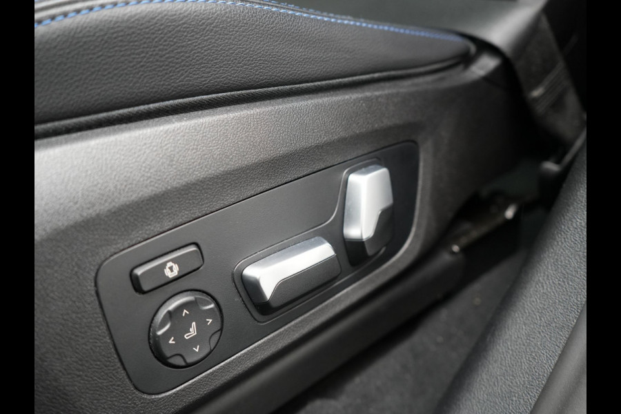 BMW X3 xDrive30e M Sport Plug in Hybrid 293pk Dealer O.H PHEV | Trekhaak Af Fabriek | Head Up |  Adaptive Cruise | Camera | Apple Carplay | Pilot Assist | Blis | Lederen Sportstoelen Memory & Verwarmd | Navigatie | M Sportstuur Verwarmd | Virtual |