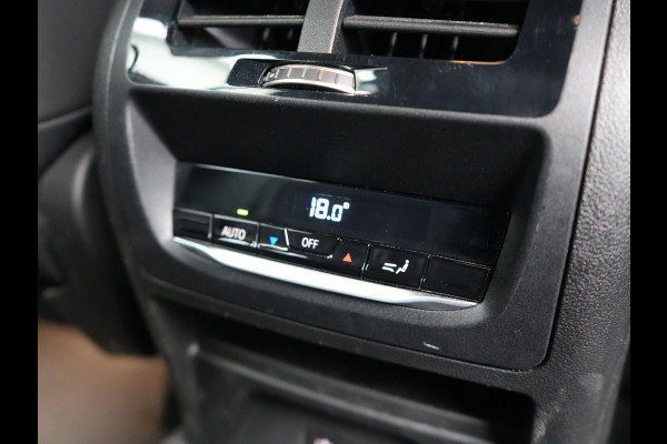 BMW X3 xDrive30e M Sport Plug in Hybrid 293pk Dealer O.H PHEV | Trekhaak Af Fabriek | Head Up |  Adaptive Cruise | Camera | Apple Carplay | Pilot Assist | Blis | Lederen Sportstoelen Memory & Verwarmd | Navigatie | M Sportstuur Verwarmd | Virtual |