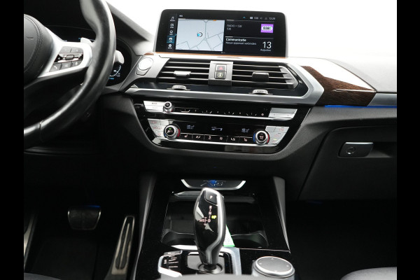 BMW X3 xDrive30e M Sport Plug in Hybrid 293pk Dealer O.H PHEV | Trekhaak Af Fabriek | Head Up |  Adaptive Cruise | Camera | Apple Carplay | Pilot Assist | Blis | Lederen Sportstoelen Memory & Verwarmd | Navigatie | M Sportstuur Verwarmd | Virtual |