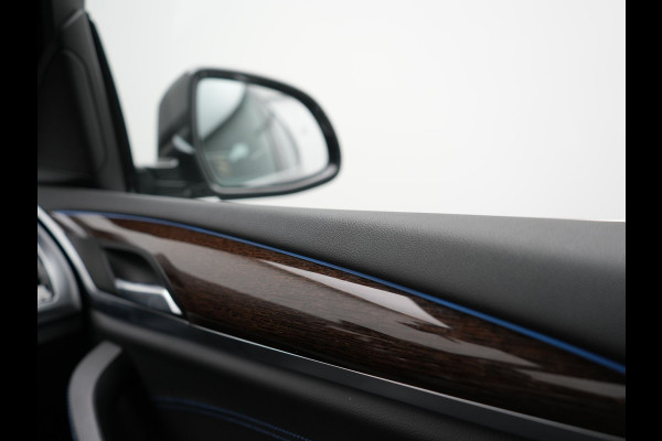 BMW X3 xDrive30e M Sport Plug in Hybrid 293pk Dealer O.H PHEV | Trekhaak Af Fabriek | Head Up |  Adaptive Cruise | Camera | Apple Carplay | Pilot Assist | Blis | Lederen Sportstoelen Memory & Verwarmd | Navigatie | M Sportstuur Verwarmd | Virtual |