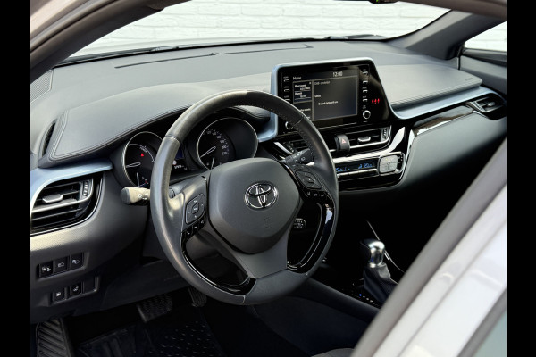 Toyota C-HR 2.0 Hybrid Team D | CarPlay | Camera | ACC | Dodehoek | Keyless | 18 inch